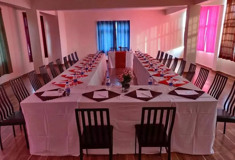 Fotos del hotel Highland Village Resort:  6