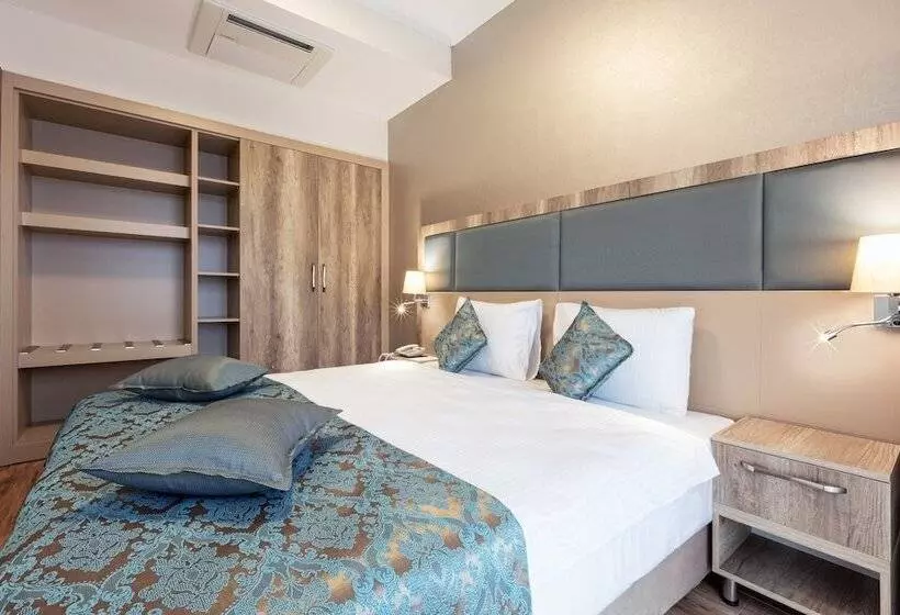 Fotos del hotel Mari Suites:  5