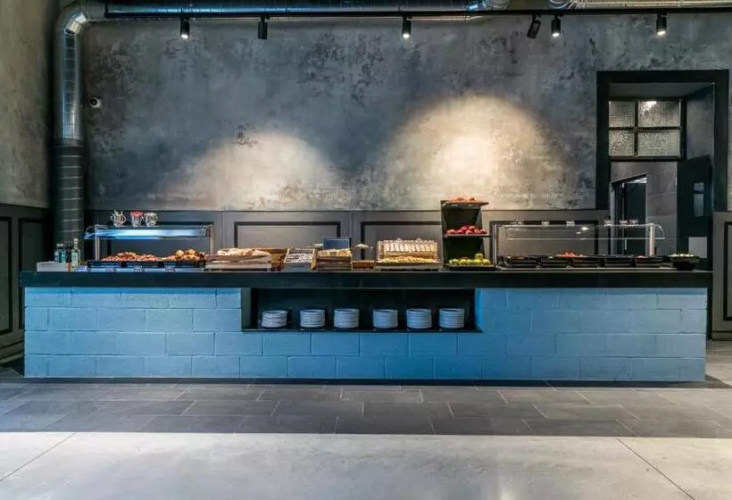 Fotos del hotel J24  Milano:  10