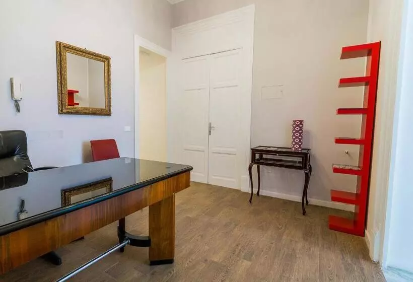 Fotos del hotel Liberty Suites:  2