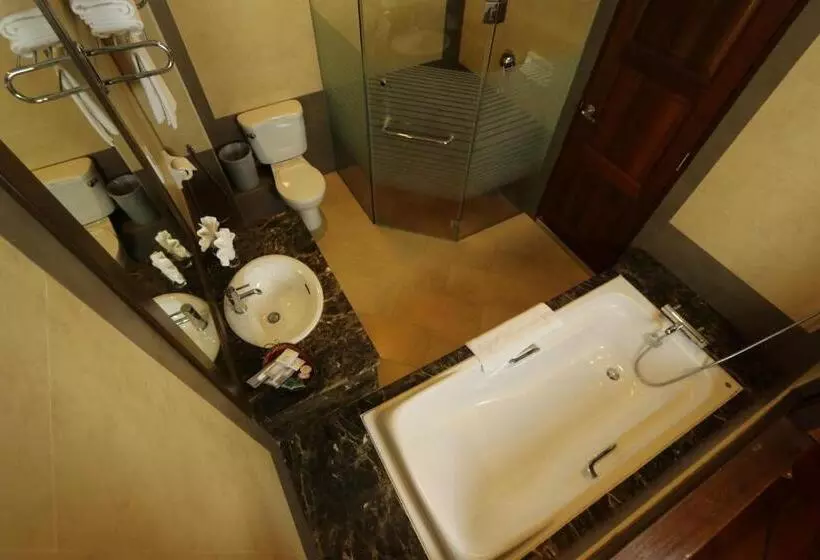 Fotos del hotel Bukit Merah Laketown Resort:  9