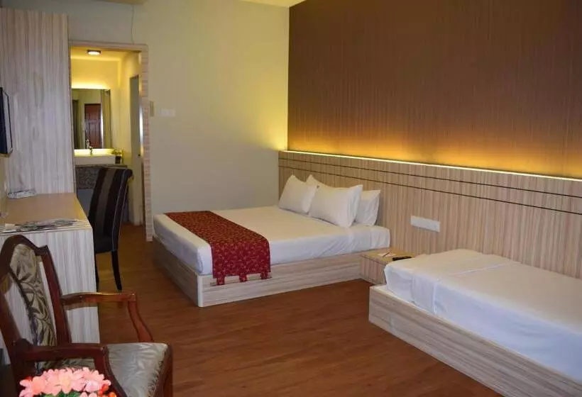 Fotos del hotel Bukit Merah Laketown Resort:  2