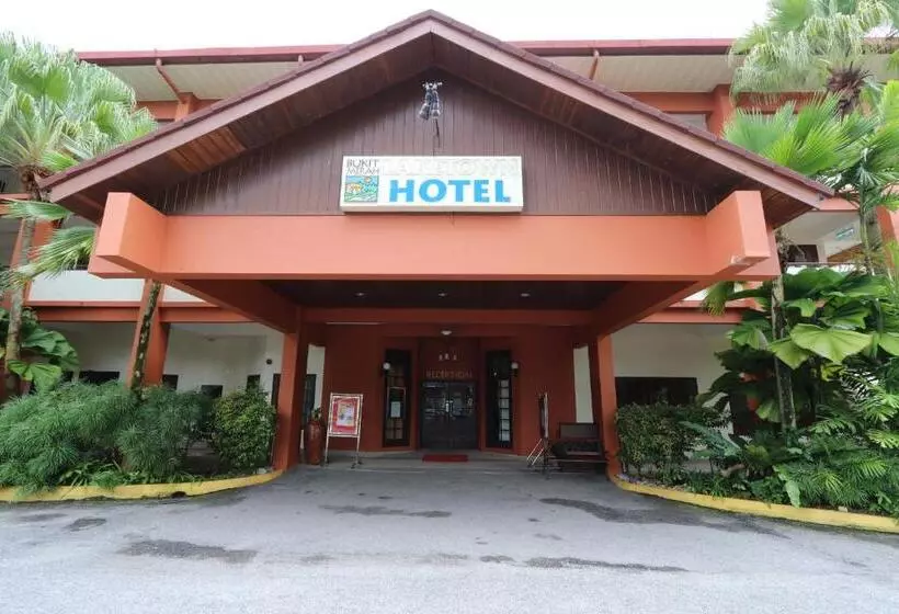 Bukit Merah Laketown Resort