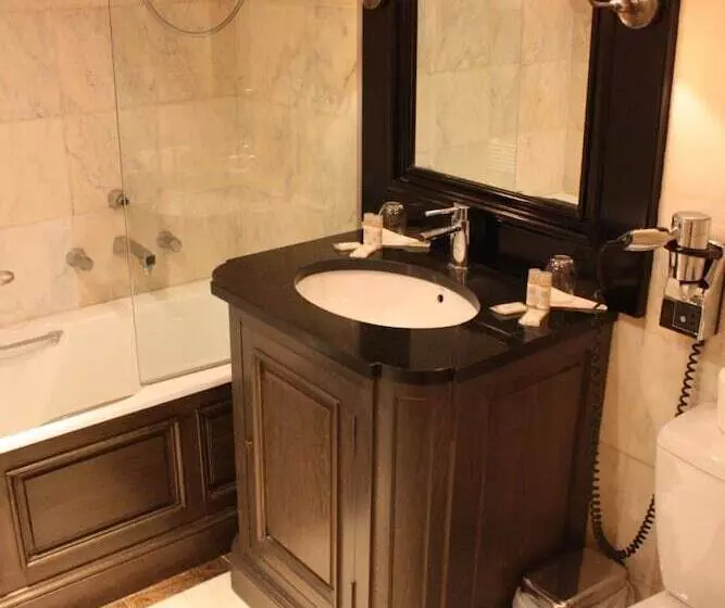 Fotos del hotel Hôtel Du Romancier:  15