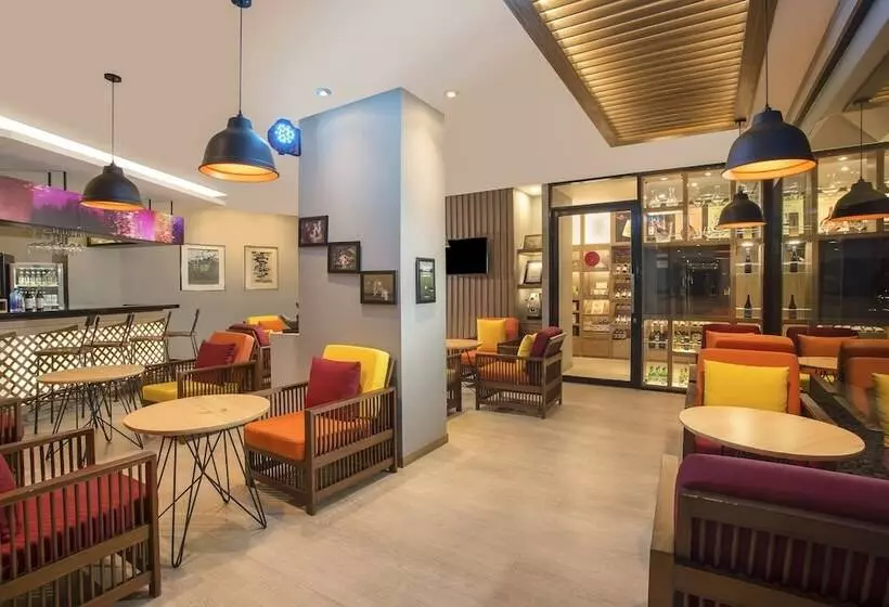 Fotos del hotel Swissbelresort Dago Heritage:  7