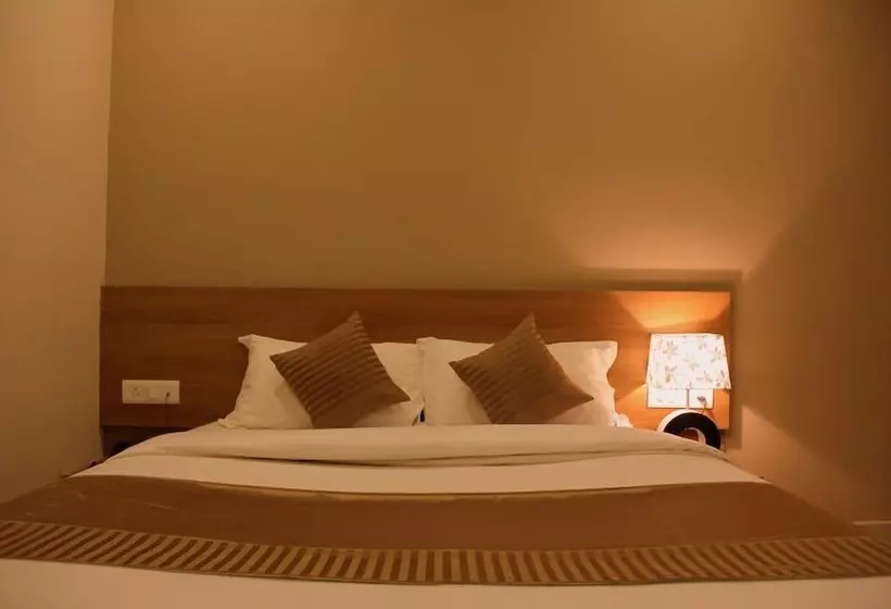 Fotos del hotel Samasth Room And Suites:  10