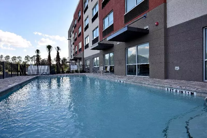 Fotos del hotel Holiday Inn Express & Suites - Orlando - Lake Nona Area, An Ihg:  3