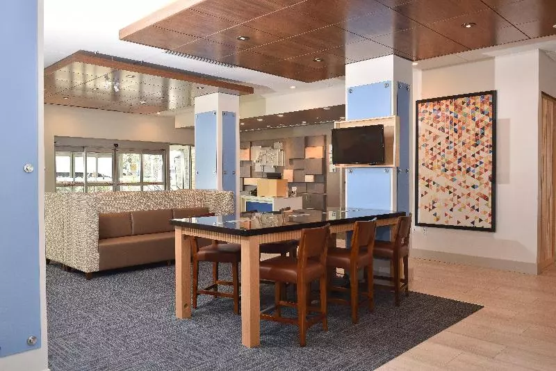 Fotos del hotel Holiday Inn Express & Suites - Orlando - Lake Nona Area, An Ihg:  8