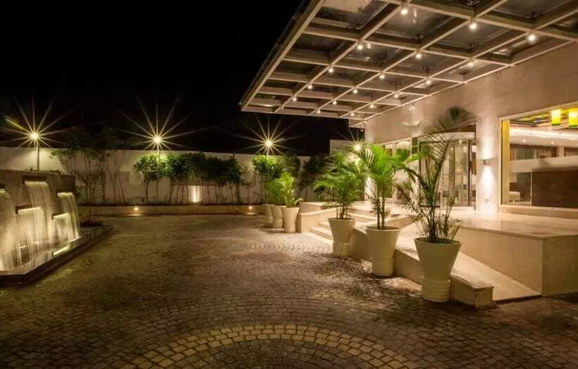 Fotos del hotel Lemon Tree Hotel Lucknow:  22