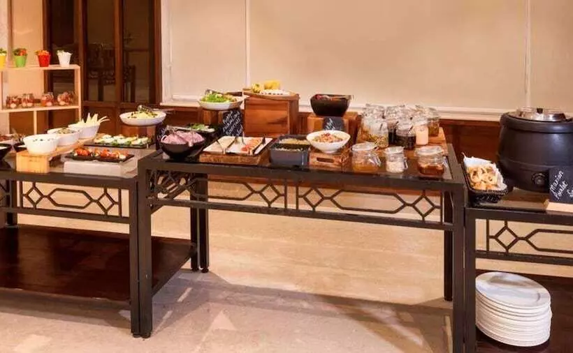 Fotos del hotel Lemon Tree Hotel Lucknow:  8