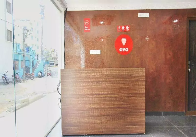 Fotos del hotel Oyo 11730 Maruthi Global:  2