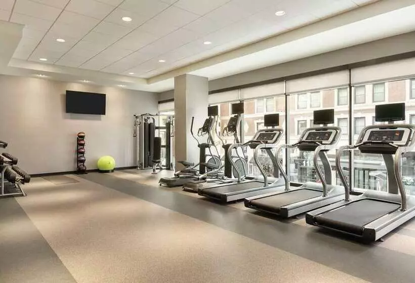 Fotos del hotel Home2 Suites By Hilton Chicago River North:  7