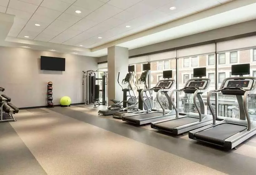 Fotos del hotel Home2 Suites By Hilton Chicago River North:  14