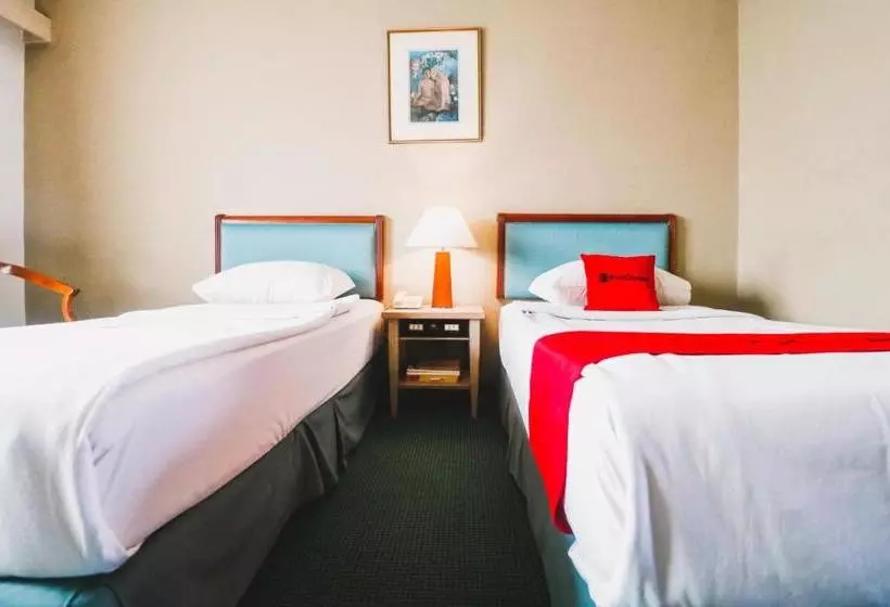 Fotos del hotel The Paragon Hotel By Reddoorz:  16