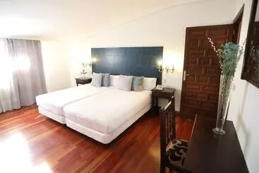 Conde Rodrigo Ii By Eme Hoteles - Ciudad-Rodrigo