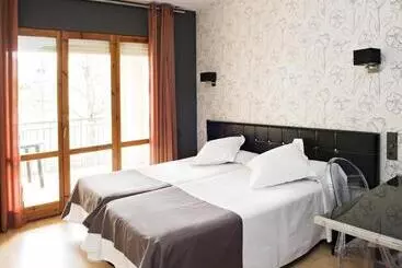 Hospedium Hostal Un Punto Chic - Huesca