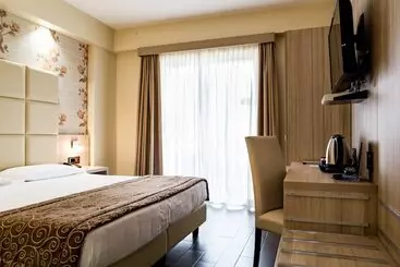 Pineta Palace - Rome