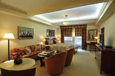 伦巴第大酒店 - 纽约