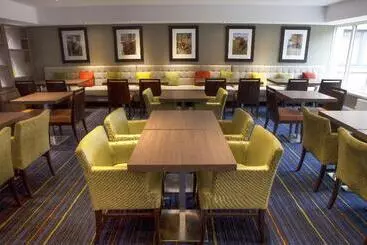 Holiday Inn Express Edinburgh Airport, An Ihg - Ingliston