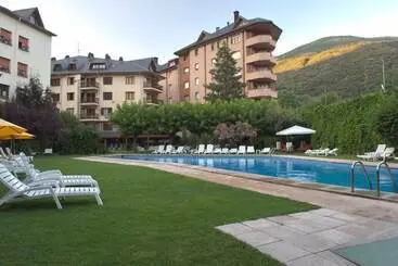 Apartamentos Pessets Adelaida - Sort