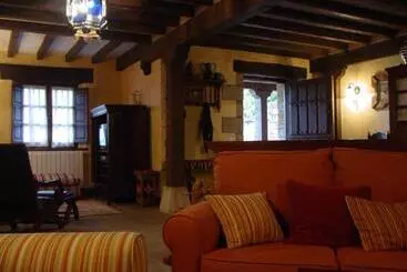 Posada Rural Valoria - Udias