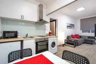 Beach Apartment, Next To The Sea - Premia de Mar