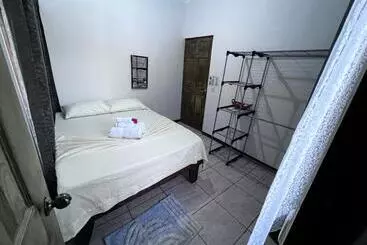 Natural Experience House - Tortuguero