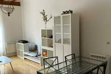 Encantador Piso En La Antigua Casa De Correos - Molina de Aragon