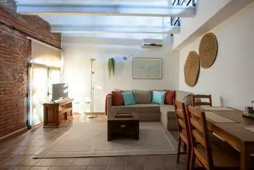 Apartamentos Turísticos Lobelia Suites - La Garrovilla