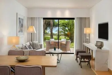 Pine Cliffs Ocean Suites, A Luxury Collection Resort & Spa, Algarve - Albufeira