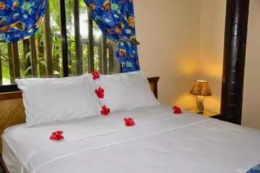 West Bay Lodge And Spa - West Bay
