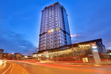 Tryp By Wyndham Istanbul Basın Ekspres - Istambul