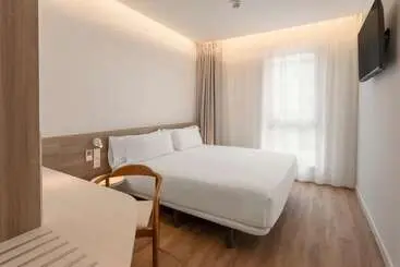 B&B Hotel Madrid San Fermin - Madrid
