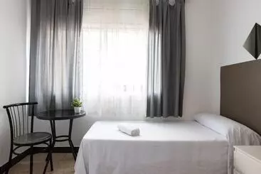 Pension Galicia - Canovelles