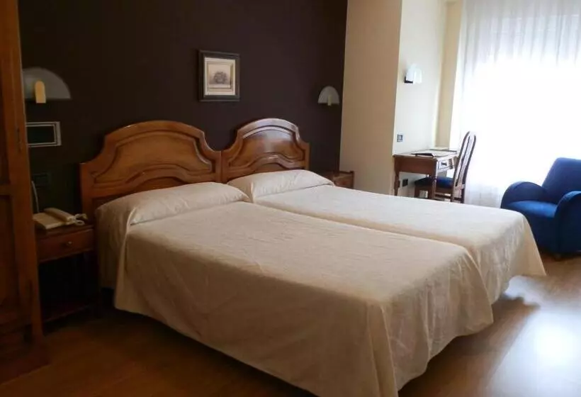 Fotos del hotel Doña Nieves:  8