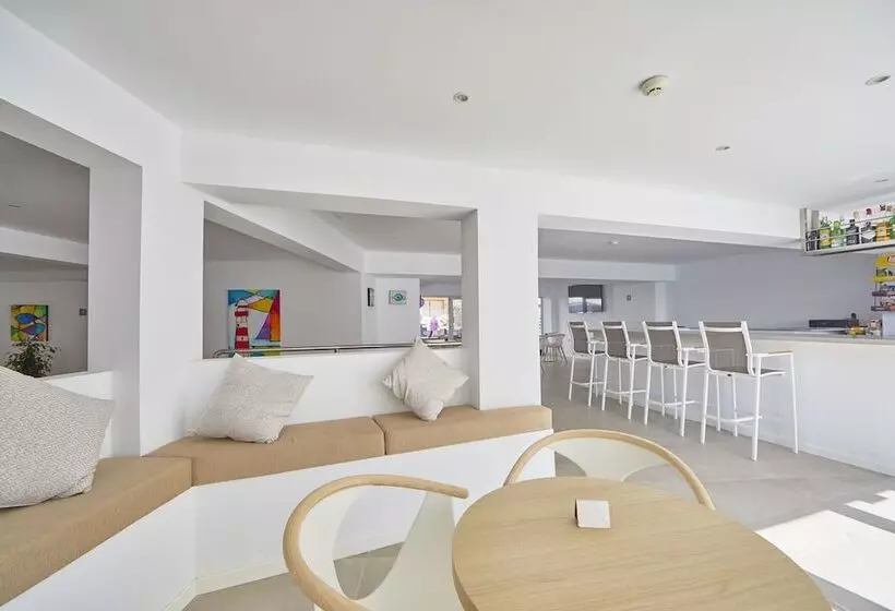 Ilusion Moreyo – Adults Only