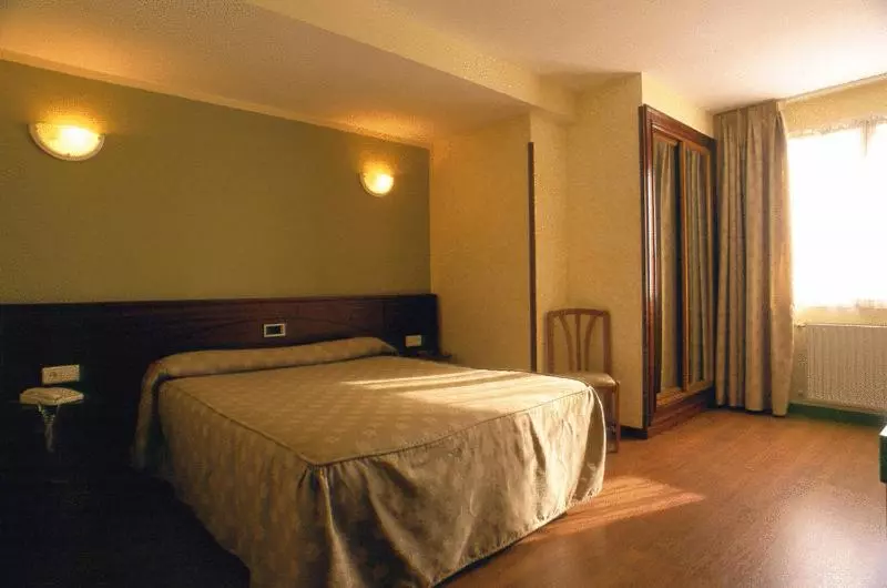 Fotos del hotel Villa De Nava:  1