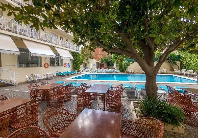 Fotos del hotel Checkin Pineda:  24