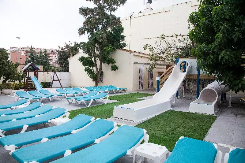 Fotos del hotel Checkin Pineda:  9