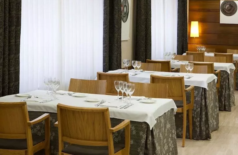 Fotos del hotel Up Rooms Vic:  2