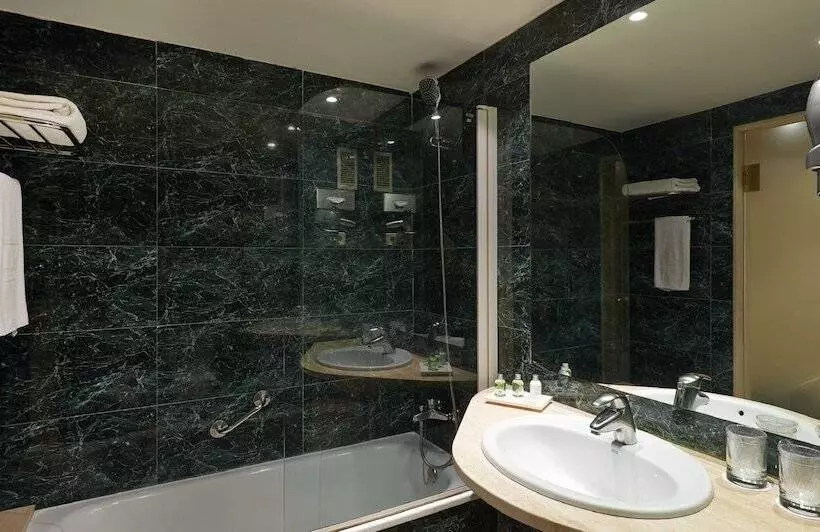 Fotos del hotel Up Rooms Vic:  5
