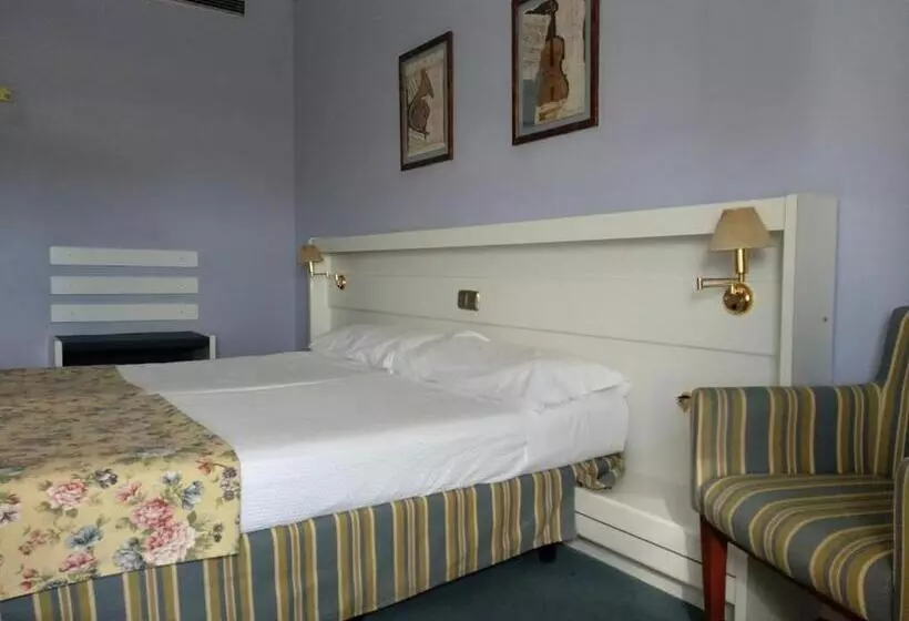 Fotos del hotel Las Cigüeñas:  19