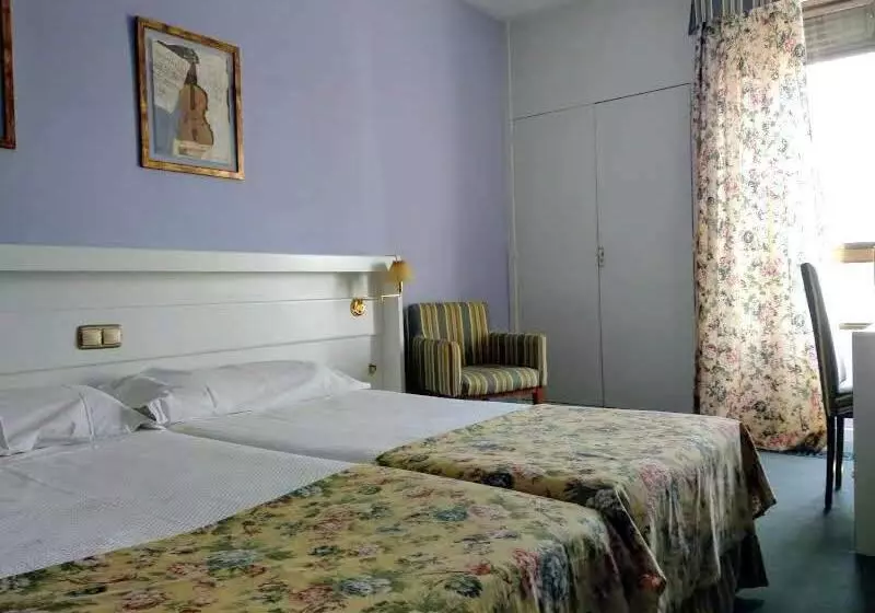 Fotos del hotel Las Cigüeñas:  21