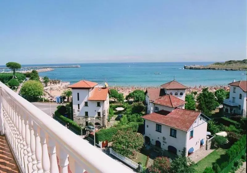 Fotos del hotel Las Rocas Playa:  5