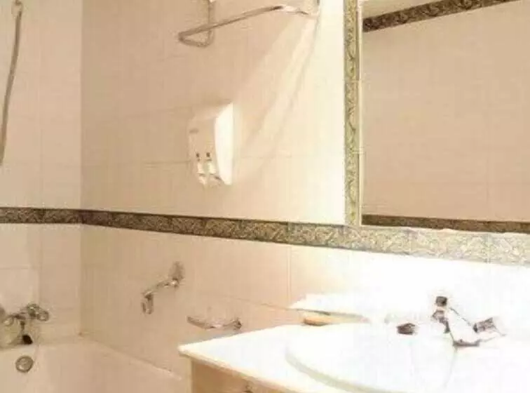 Fotos del hotel Serit:  6