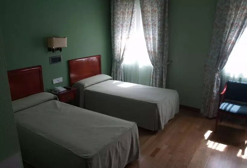 Fotos del hotel Serit:  8