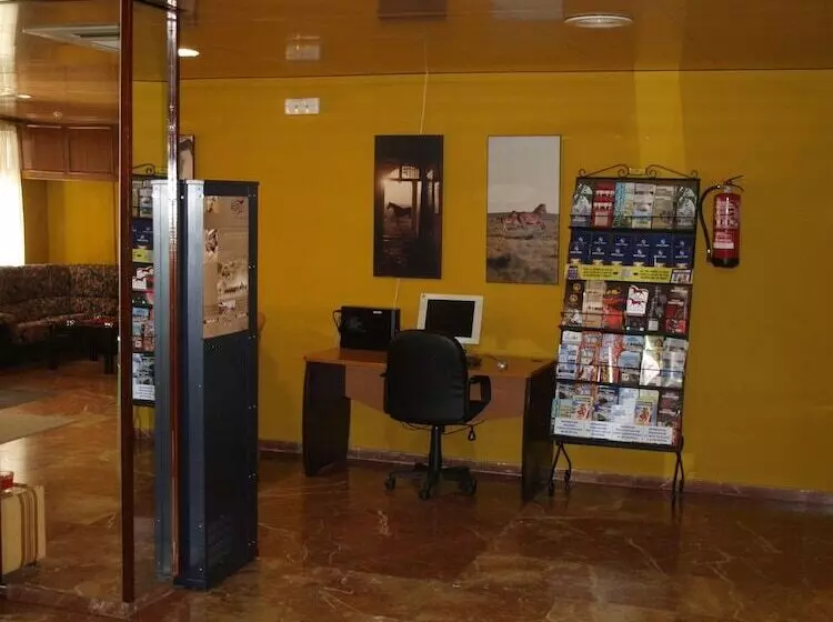 Fotos del hotel Serit:  2