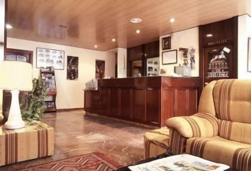 Fotos del hotel Serit:  3