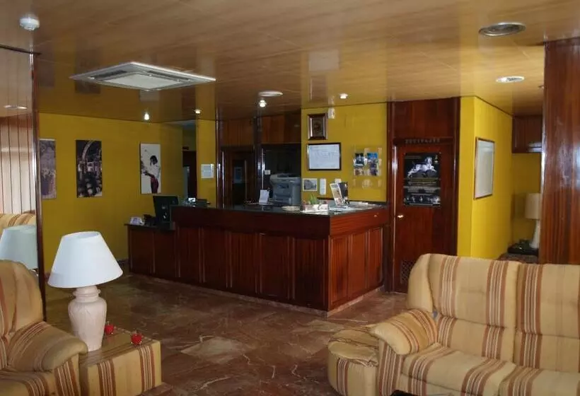 Fotos del hotel Serit:  5