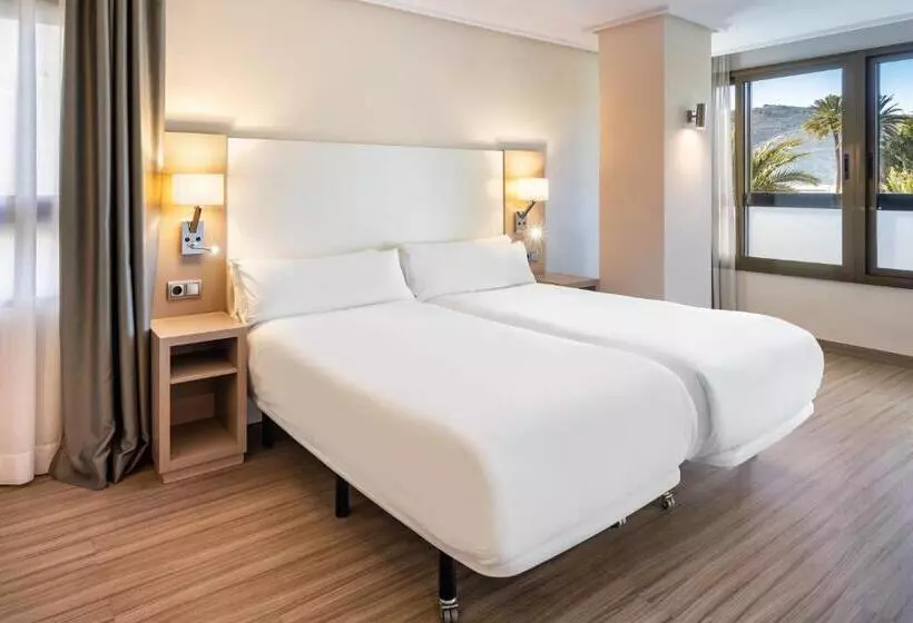 Fotos del hotel B&b Hotel Cartagena Cartagonova:  23